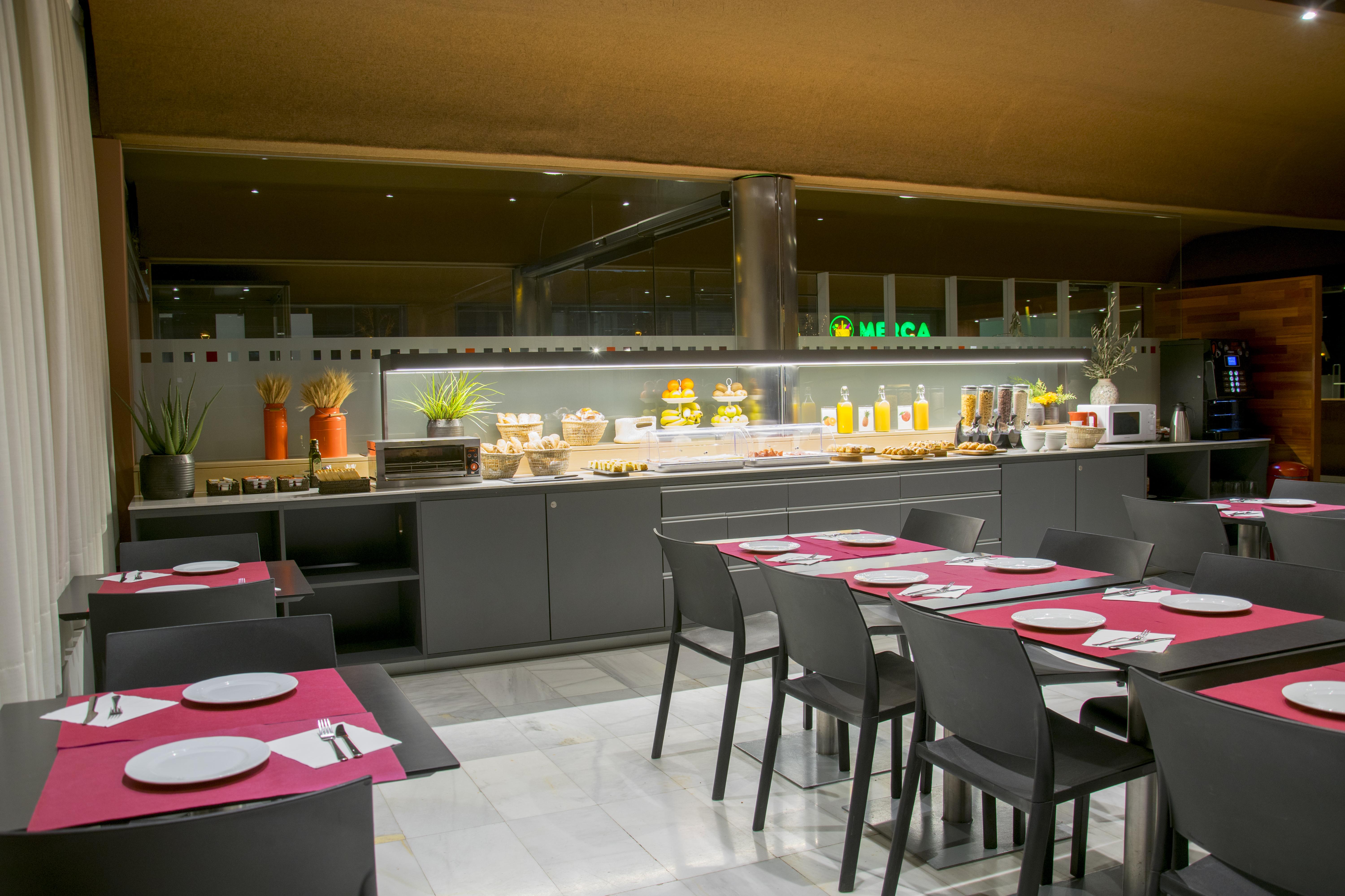 Hotel America Igualada Exterior photo